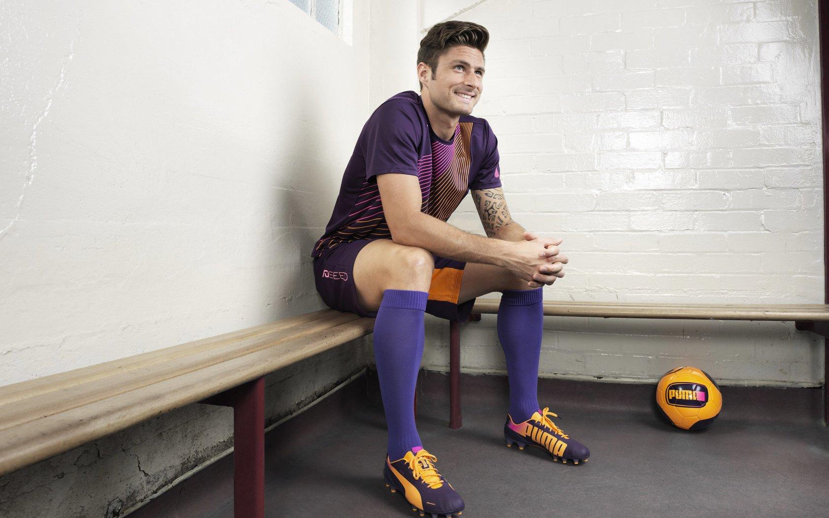 威斯特法伦再称王！德转公布全球主场场均上座榜，多特拜仁冠绝群雄，英博闪耀入围